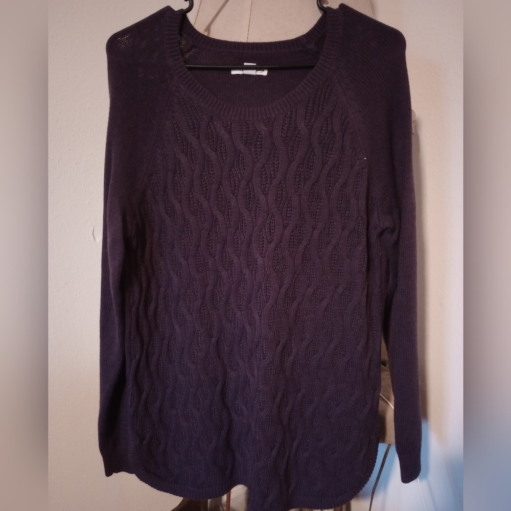 Women's knitted sweater